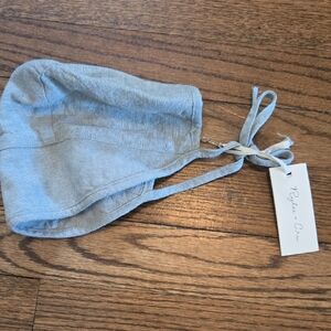 Rylee + Cru Gray Hat Minimalist Design